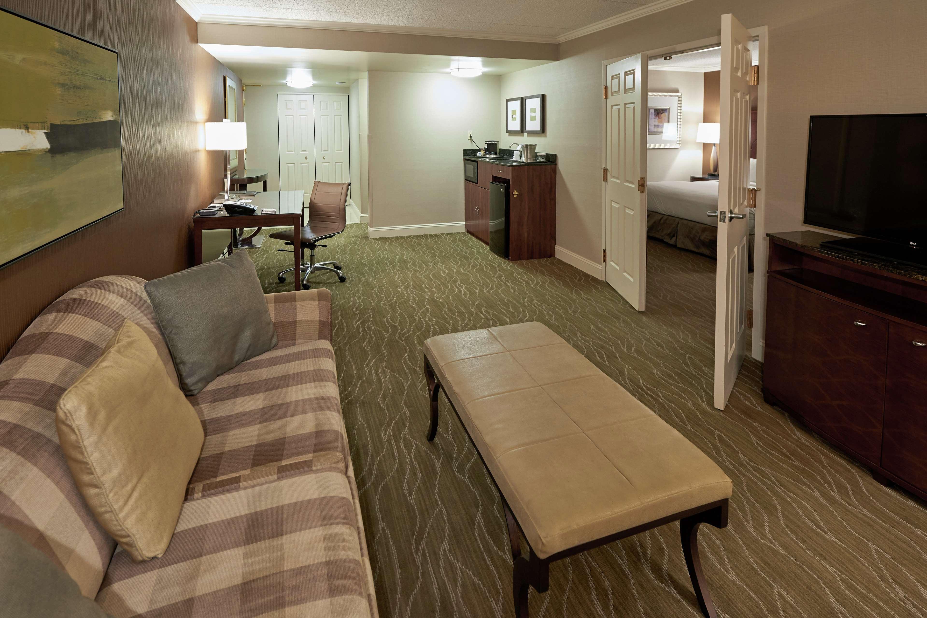 Doubletree By Hilton Akron Fairlawn Eksteriør bilde
