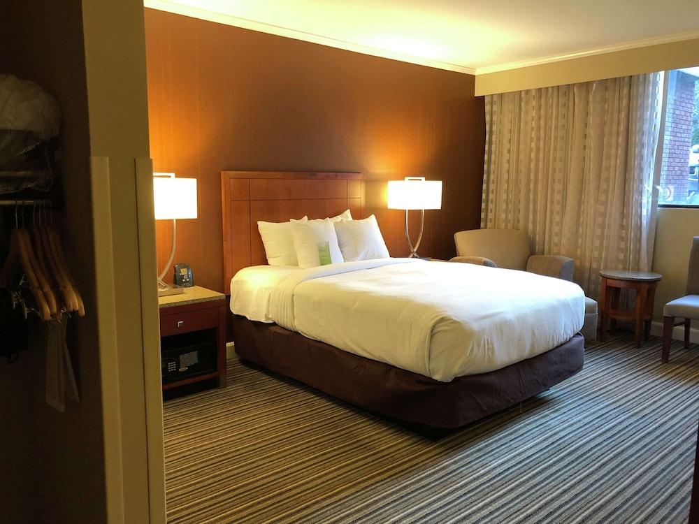 Doubletree By Hilton Akron Fairlawn Eksteriør bilde