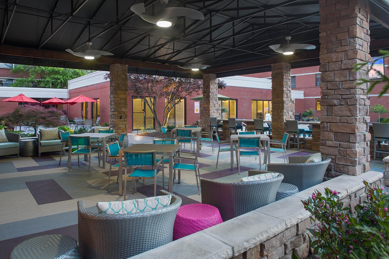 Doubletree By Hilton Akron Fairlawn Eksteriør bilde