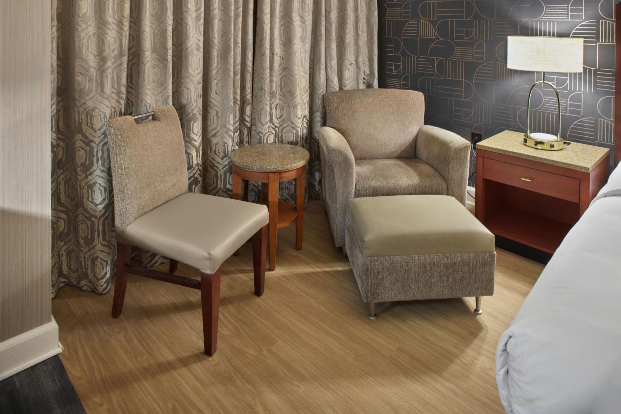 Doubletree By Hilton Akron Fairlawn Eksteriør bilde