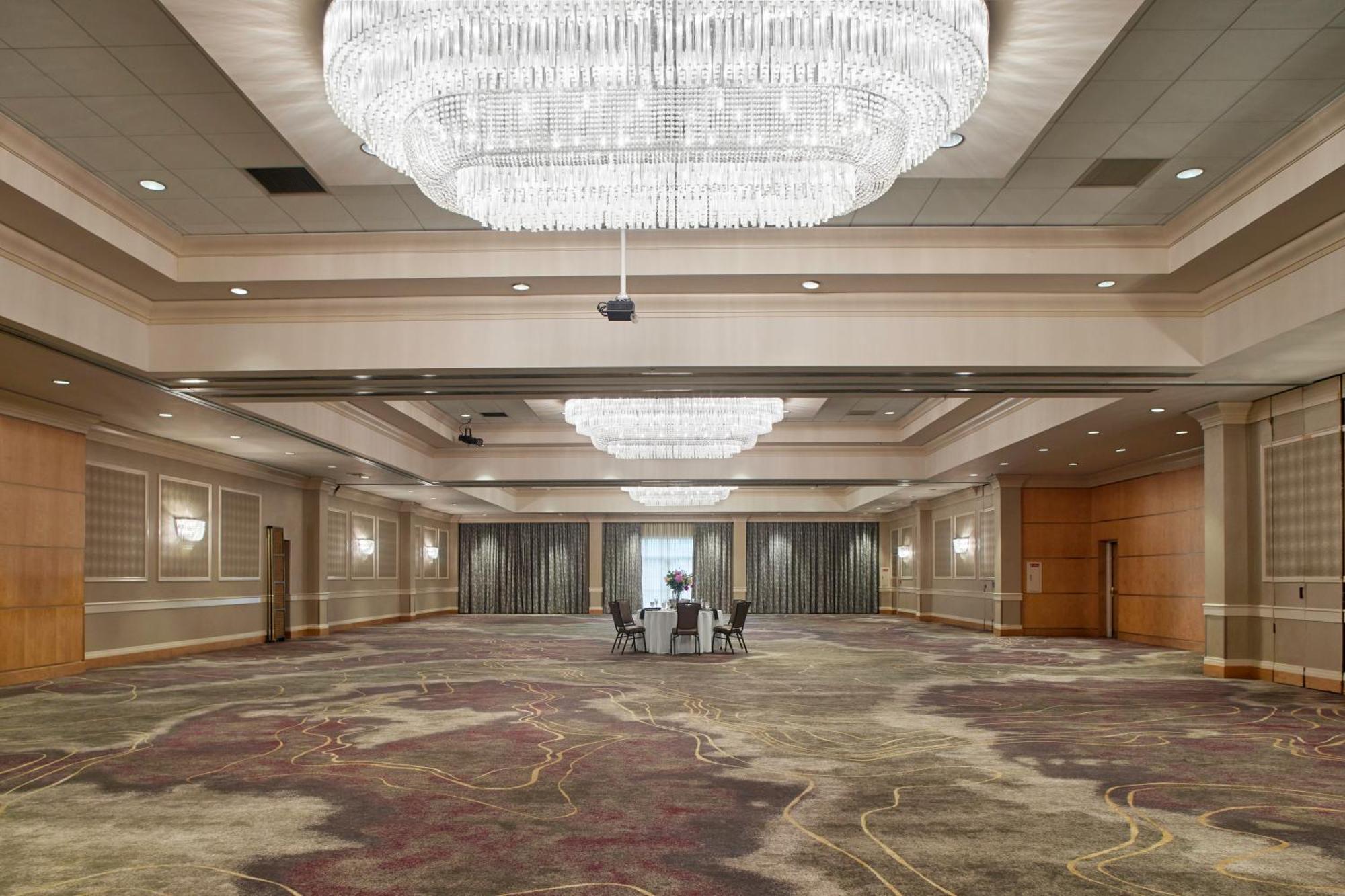 Doubletree By Hilton Akron Fairlawn Eksteriør bilde
