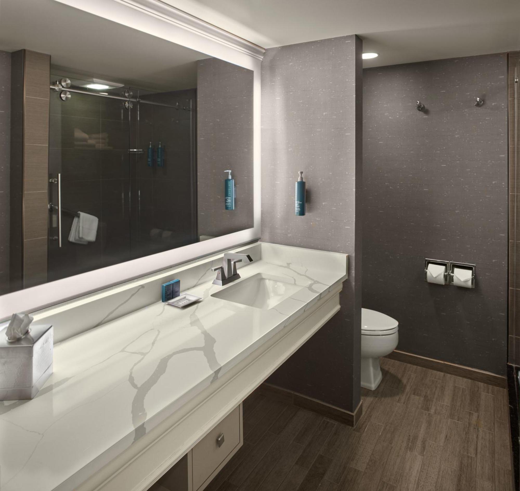 Doubletree By Hilton Akron Fairlawn Eksteriør bilde